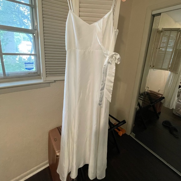 Show me your mumu dress. Brand new with tags. - Picture 3 of 4